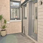 Quirky & Comfortable Workington