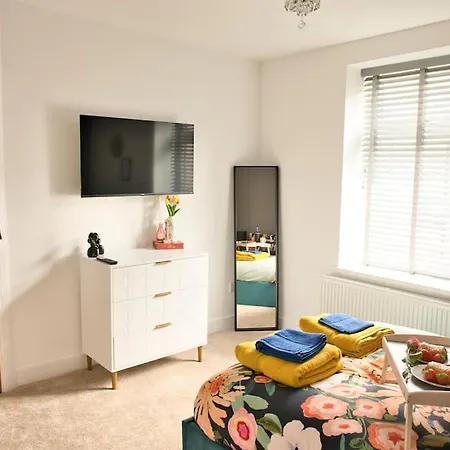 Quirky & Comfortable Semesterbostad Workington