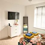 Quirky & Comfortable Feriehus Workington