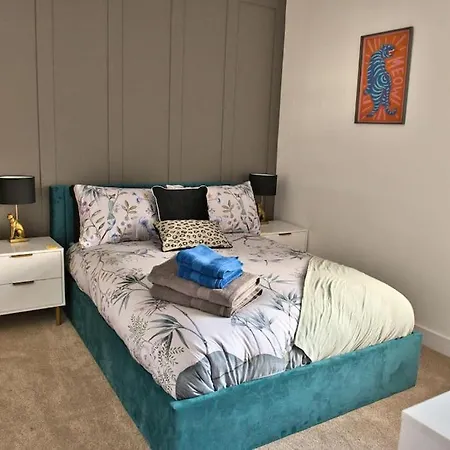 Nyaraló Quirky & Comfortable Workington