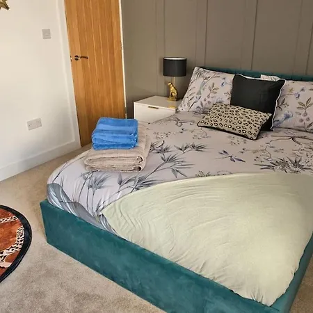 Holiday home Quirky & Comfortable *